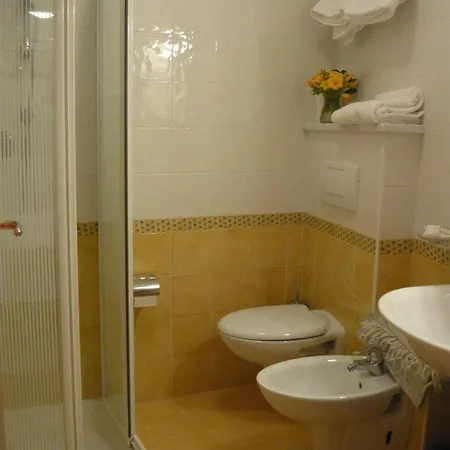 Hotell Lily Bibione